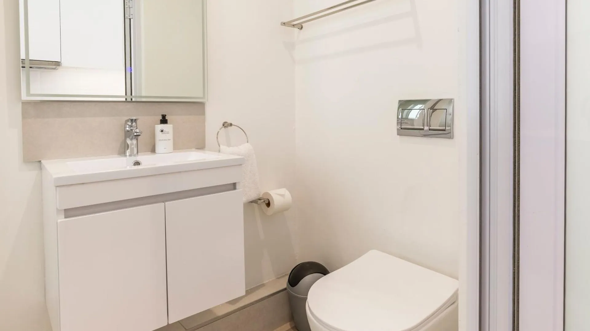 1Onalbert 2 Bed Parking Apartment Cape Town South Africa