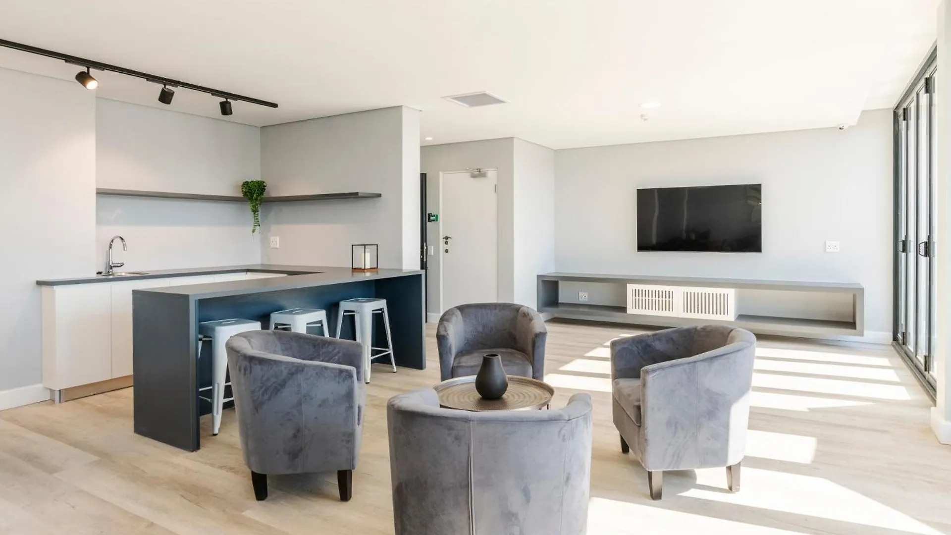 1Onalbert 2 Bed Parking Apartment Cape Town South Africa